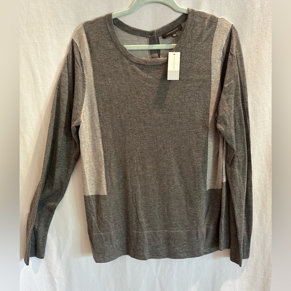 NWT ANN TAYLOR Colpr block sweater, grey, size XL
